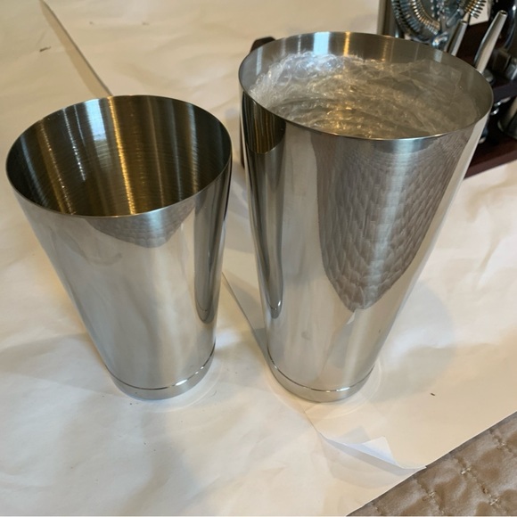 New Stainless Steele Cocktail Shaker Bartending Set with Stand Gift Christmas - Picture 4 of 8